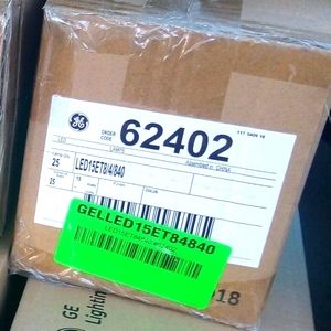 25 GE LED LIGHT BULBS